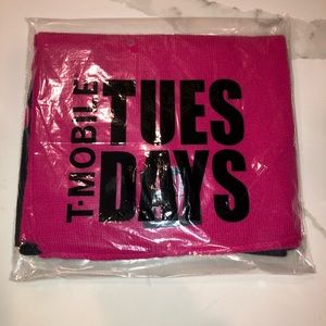 T-Mobile Scarf